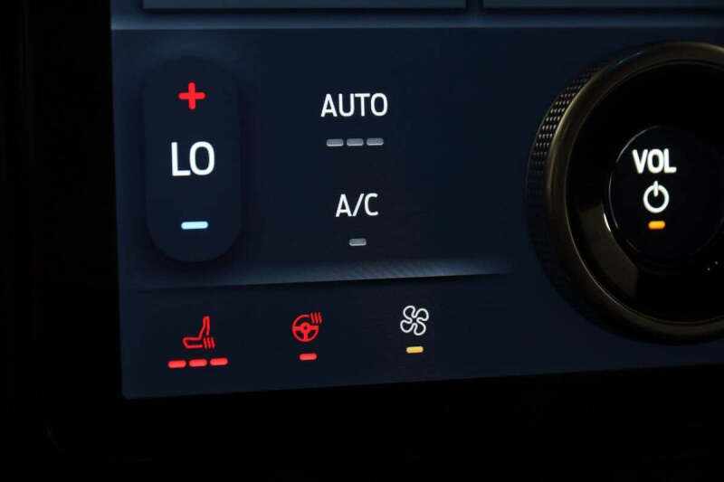 2024 Ford F-150 Lightning Flash