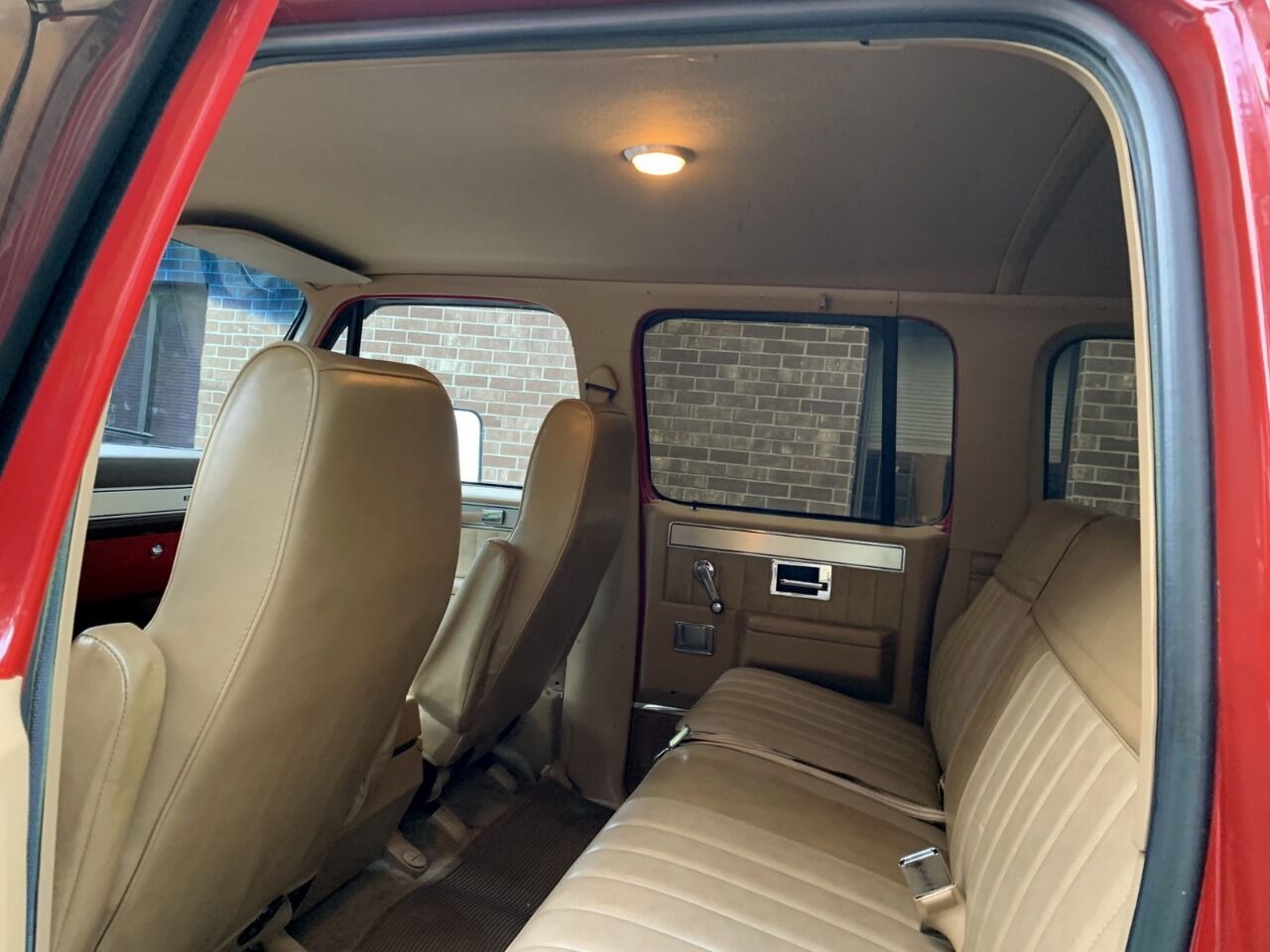 1987 Chevrolet Suburban 69