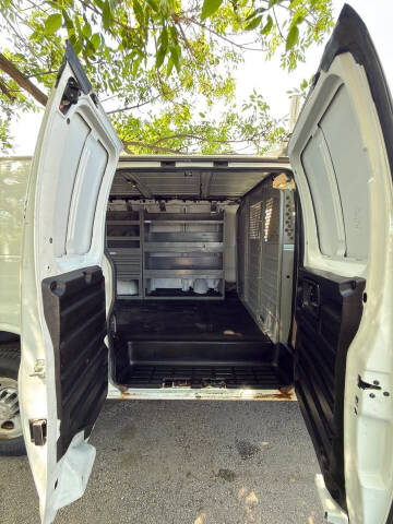 2017 Chevrolet Express 2500