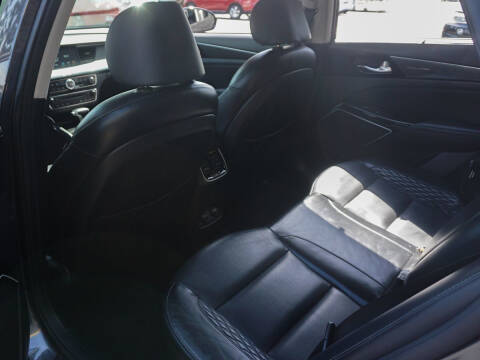 2017 Kia Cadenza Limited