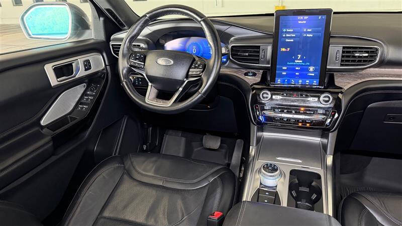 2021 Ford Explorer Platinum