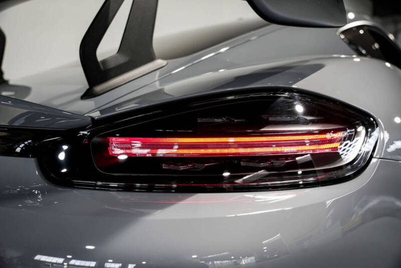 2023 Porsche 718 Cayman GT4 RS