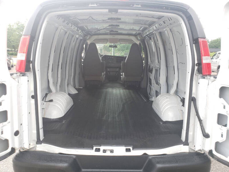 2021 Chevrolet Express 2500