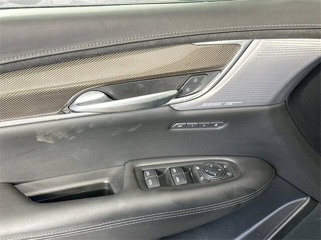 2024 Cadillac XT5 Sport