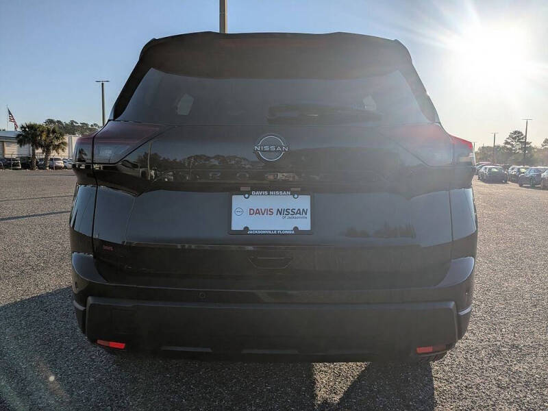 2026 Nissan Rogue Dark Armor