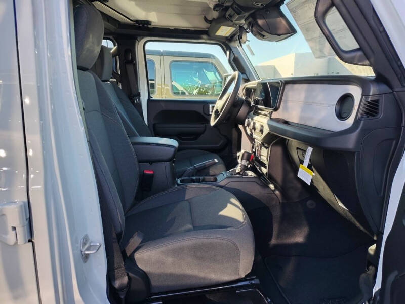 2026 Jeep Gladiator Sport S