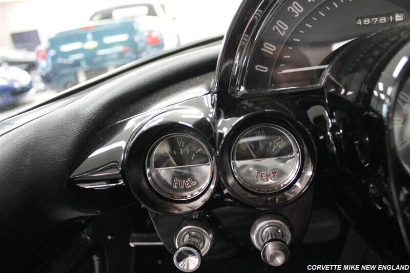 1961 Chevrolet Corvette 62