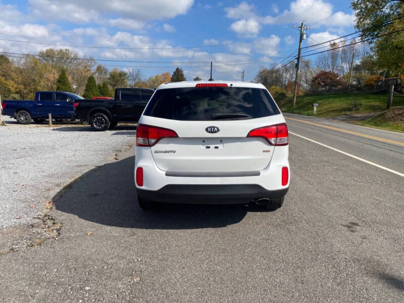 2015 Kia Sorento LX