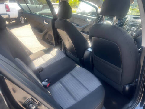 2016 Kia Forte5 LX