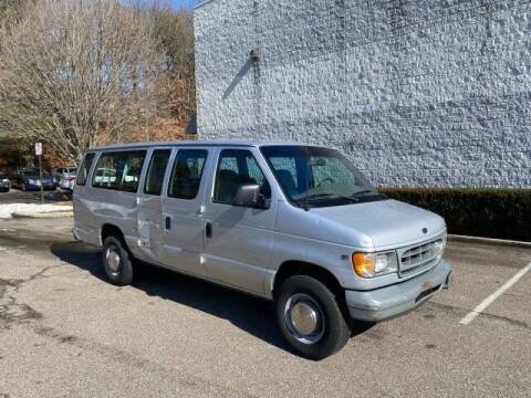 2000 Ford E-350 for sale at Select Auto in Smithtown NY