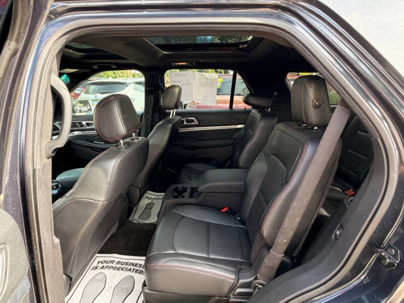 2017 Ford Explorer Sport