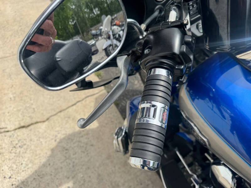 2009 Harley-Davidson FLHTCU -