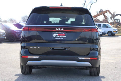 2024 Kia Carnival EX