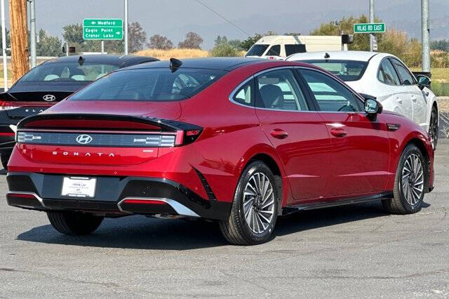 2025 Hyundai Sonata Hybrid Limited