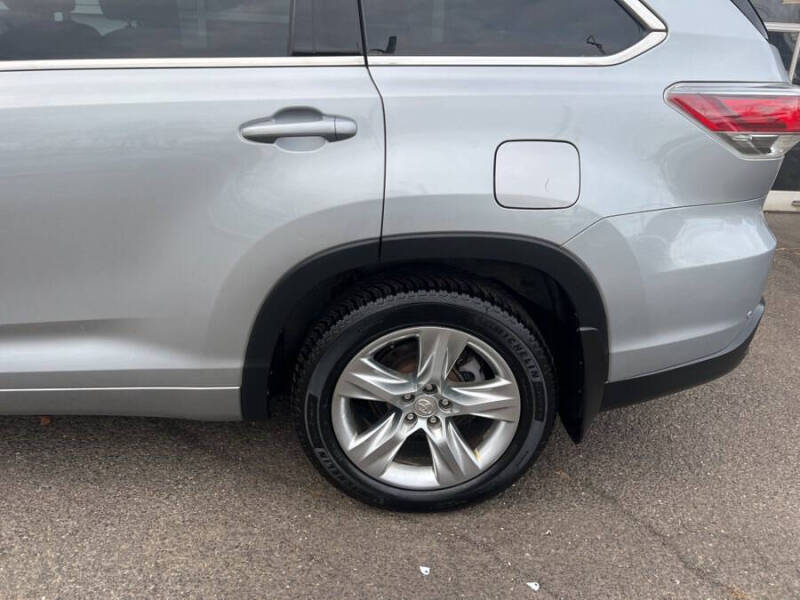 2015 Toyota Highlander Limited Platinum