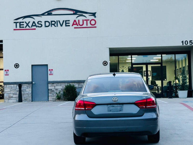 2014 Volkswagen Passat 1.8T S