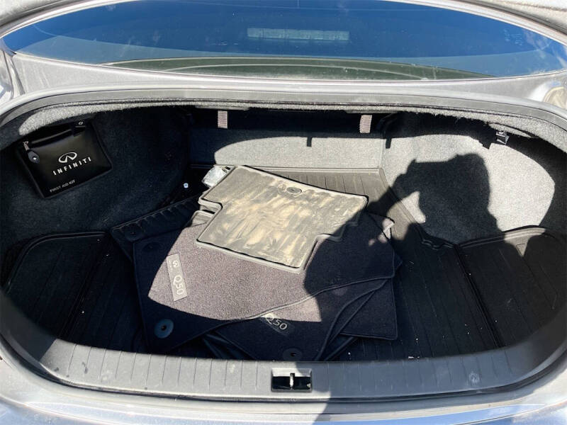 2022 Infiniti Q50 Luxe