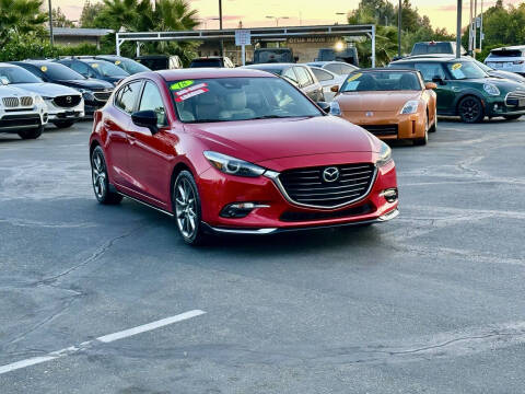 2018 Mazda MAZDA3 Grand Touring