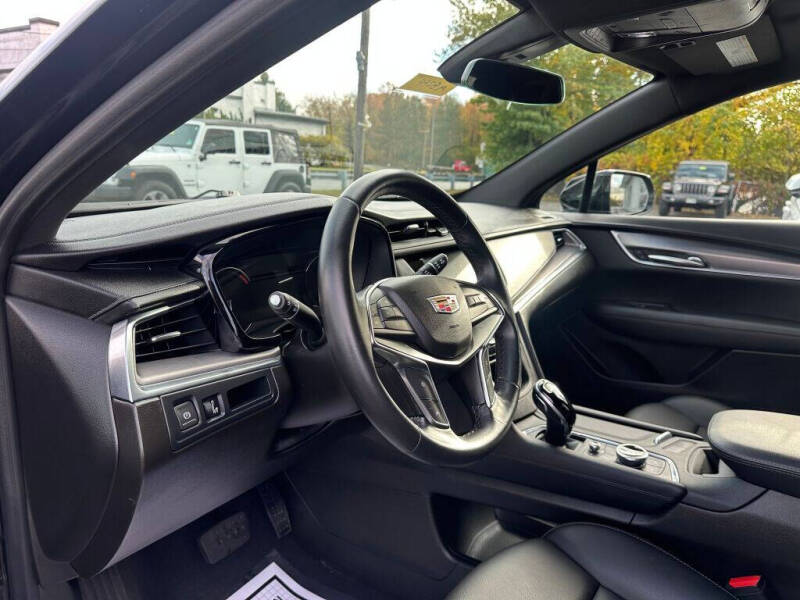 2022 Cadillac XT5 Luxury