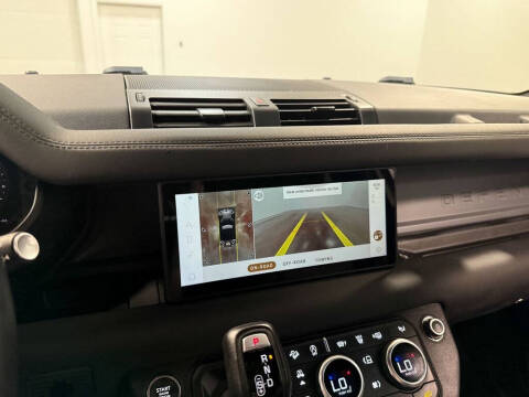 2024 Land Rover Defender 90 P400 X-Dynamic SE