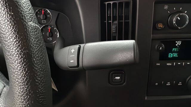 2024 GMC Savana 2500