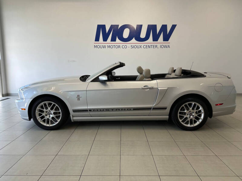 2013 Ford Mustang V6 Premium