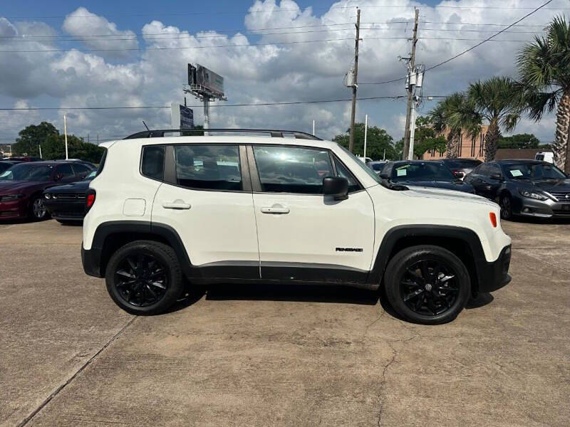 2017 Jeep Renegade Altitude