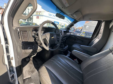 2019 Chevrolet Express 2500