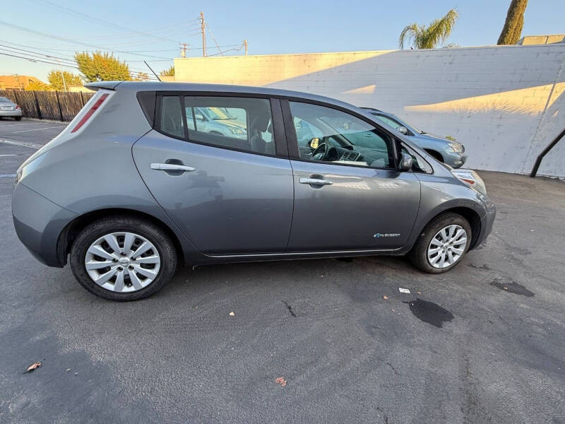 2015 Nissan LEAF S