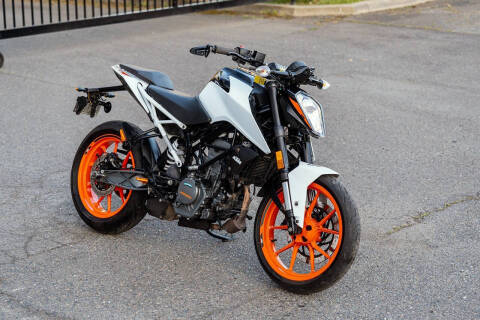 2021 KTM 200 Duke