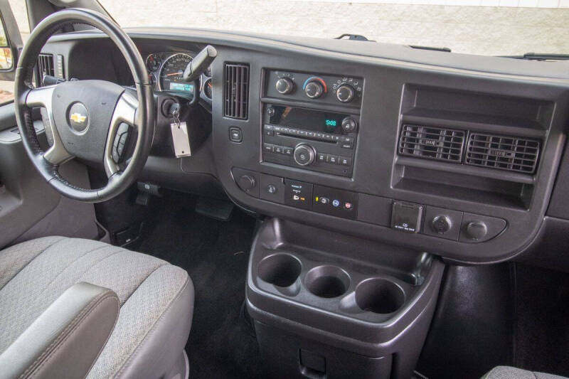 2017 Chevrolet Express LT 3500