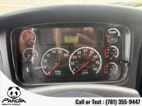 2012 Freightliner M2 106
