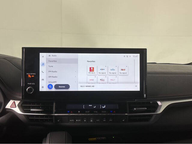 2025 Toyota Sienna XSE 7-Passenger