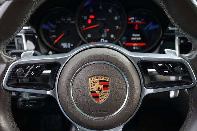 2017 Porsche Macan