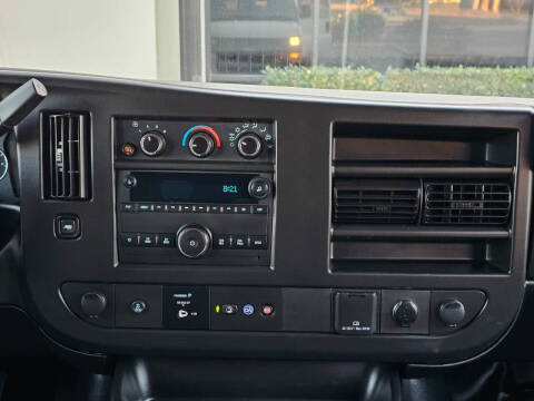 2023 Chevrolet Express LS 3500