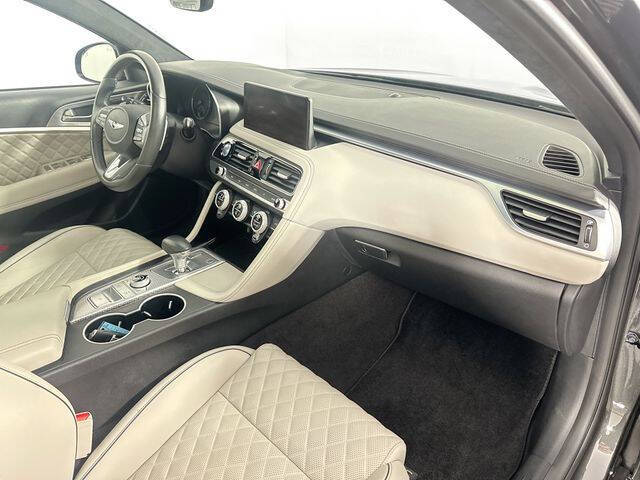 2023 Genesis G70