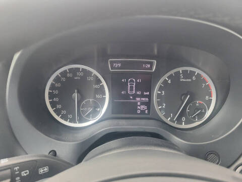 2017 Infiniti QX30 Luxury