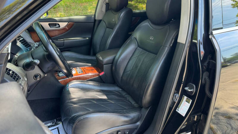 2011 Infiniti FX35