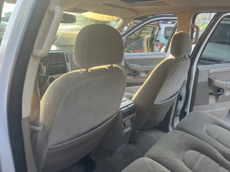 2003 Ford Explorer XLT