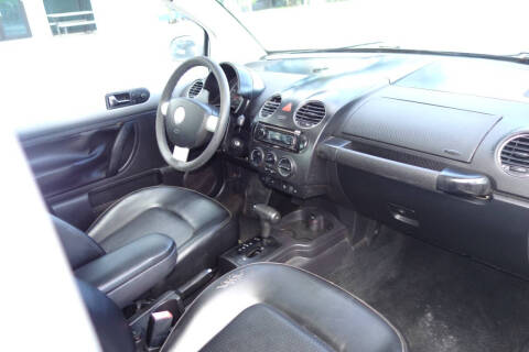 2006 Volkswagen New Beetle 2.5