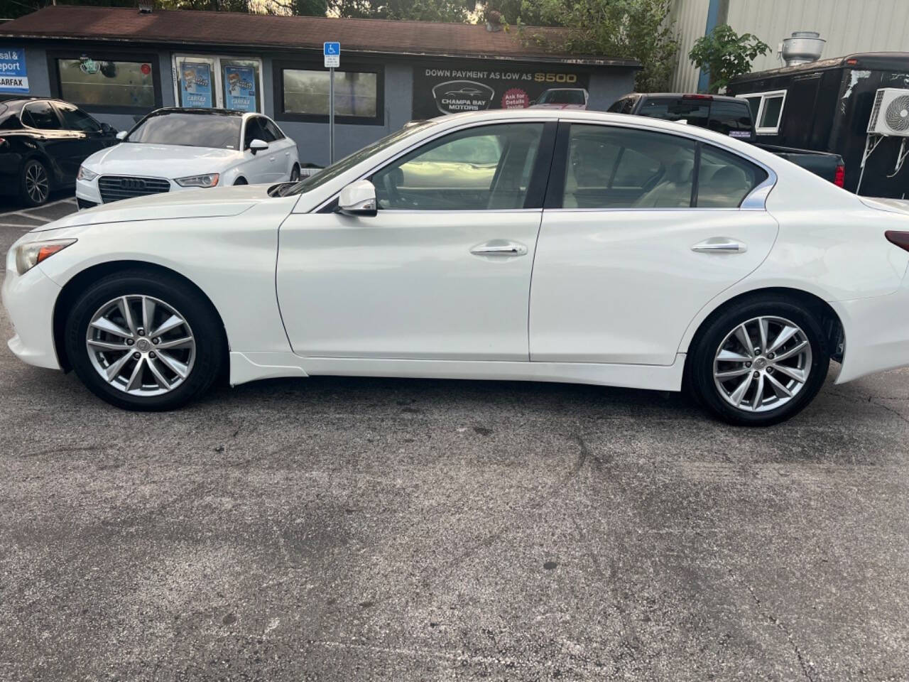 2015 INFINITI Q50 for sale at Champa Bay Motors in Tampa, FL