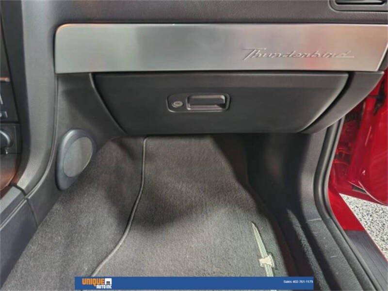 2003 Ford Thunderbird