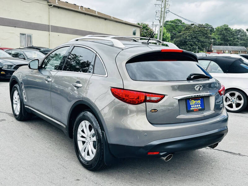 2011 Infiniti FX35