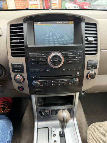 2011 Nissan Pathfinder SV