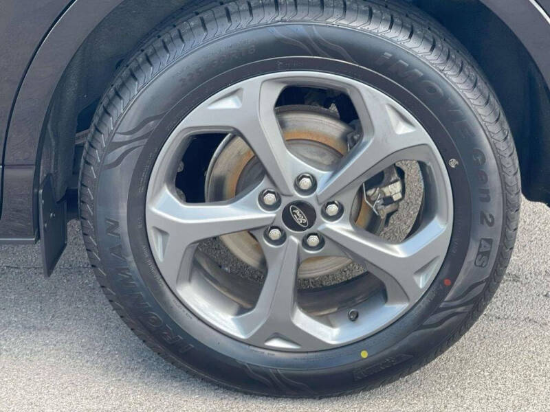 2023 Ford Escape ST-Line