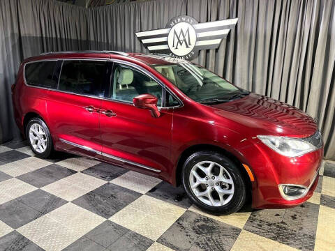 2017 Chrysler Pacifica Touring-L Plus