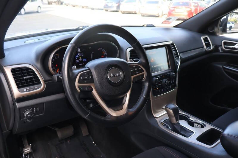 2016 Jeep Grand Cherokee Laredo 75th Anniversary