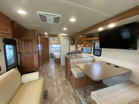 2018 Winnebago Vista 27PE
