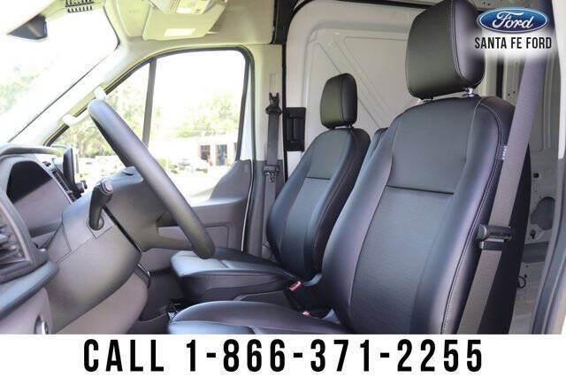 2025 Ford Transit 250