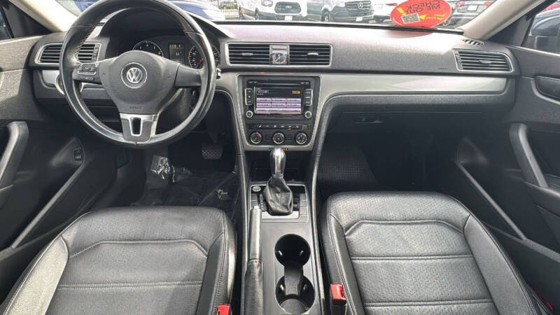 2015 Volkswagen Passat 1.8T Limited Edition